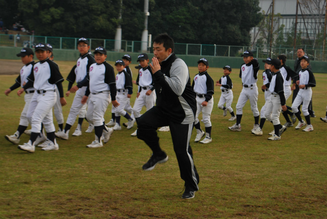 大川コーチによるアップ指導